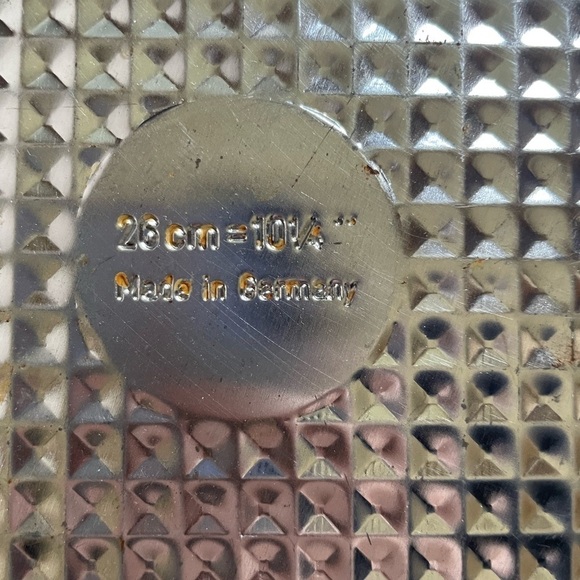 Vintage Springform Bundt Pan - Picture 6 of 11